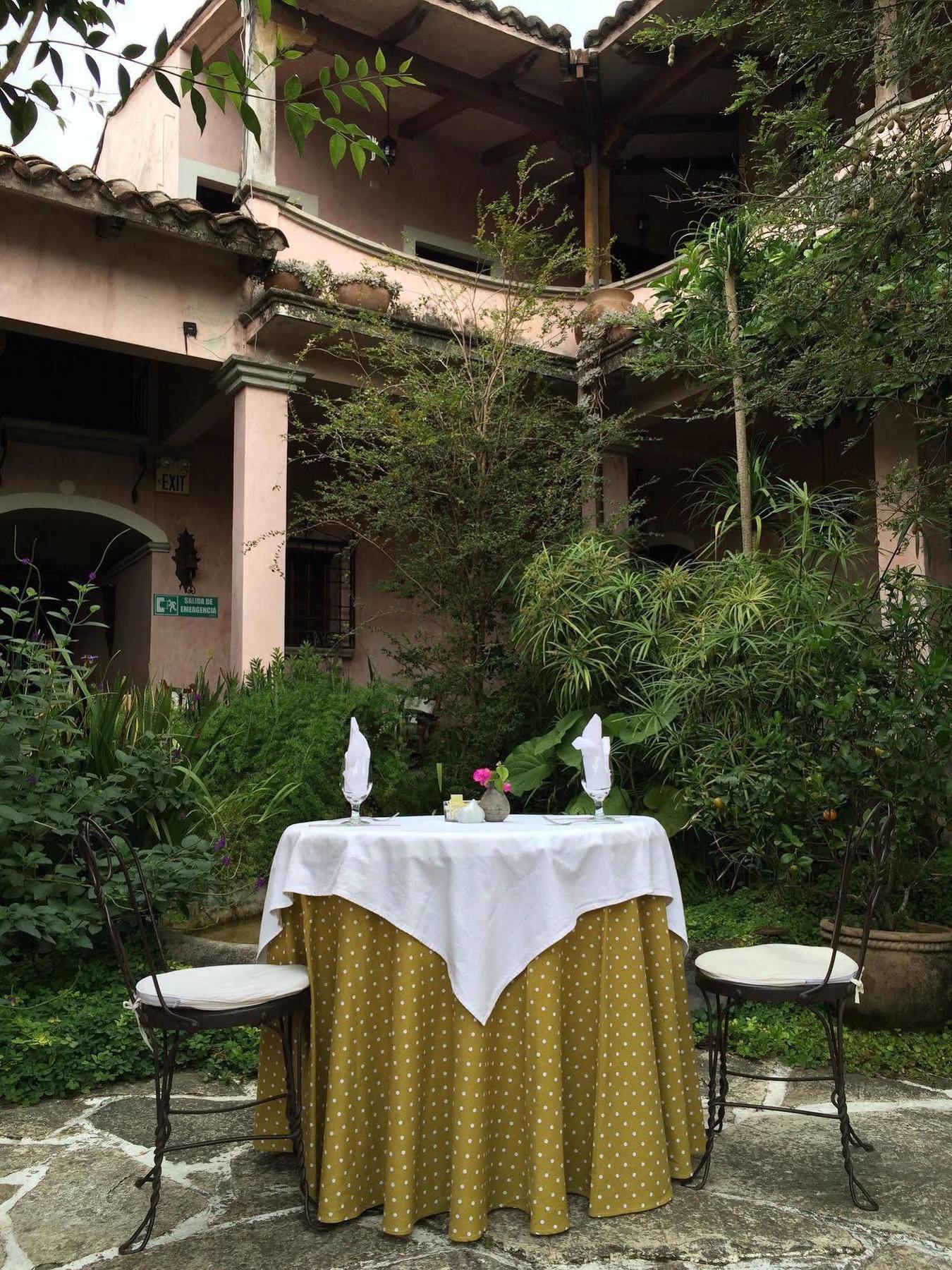 Bed and Breakfast La Casa Rosada à Copan Ruinas Extérieur photo